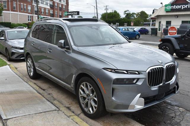 Photo of 2025 Skyscraper Gray Metallic BMW X7