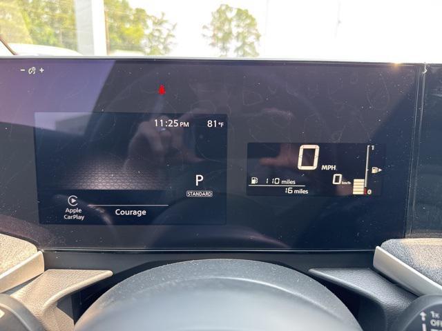 Photo of 2025 Super Black Nissan Kicks