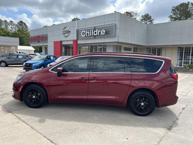2020 Chrysler Voyager