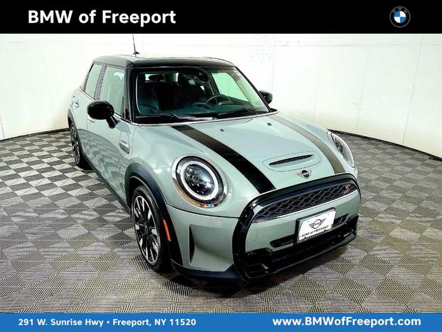 2023 MINI Hardtop