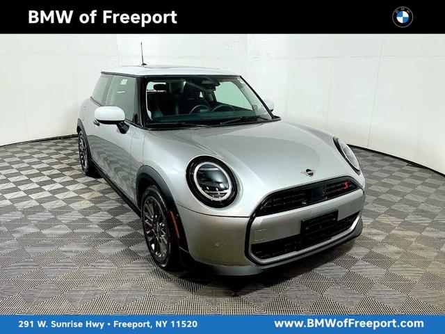 2025 MINI Hardtop