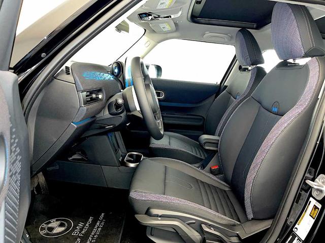 Photo of 2025 Midnight Black MINI Hardtop