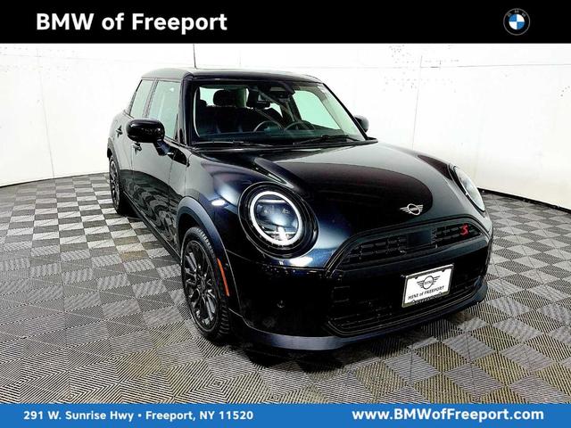 Photo of 2025 Midnight Black MINI Hardtop