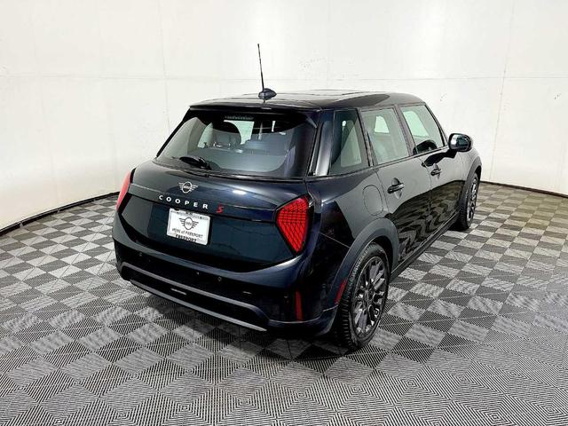 Photo of 2025 Midnight Black MINI Hardtop