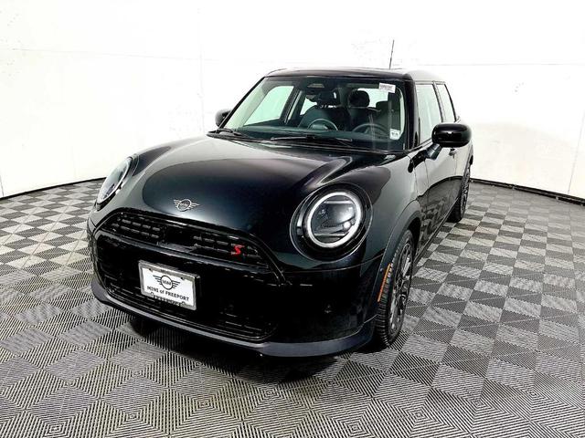 Photo of 2025 Midnight Black MINI Hardtop