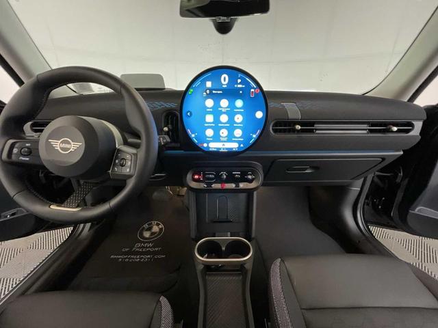 Photo of 2025 Midnight Black MINI Hardtop