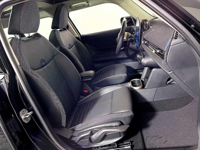 Photo of 2025 Midnight Black MINI Hardtop