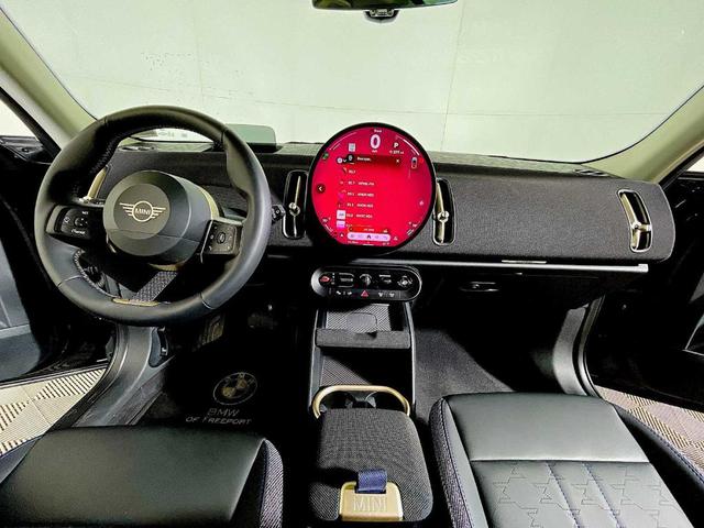 Photo of 2025 Midnight Black MINI Countryman