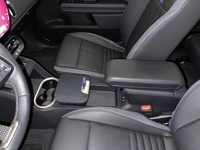 Photo of 2025 Midnight Black MINI Countryman