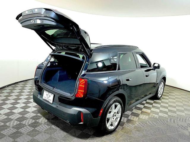 Photo of 2025 Midnight Black MINI Countryman