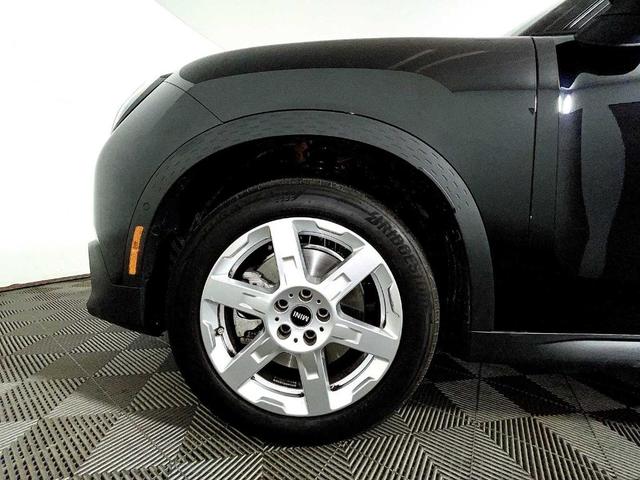 Photo of 2025 Midnight Black MINI Countryman