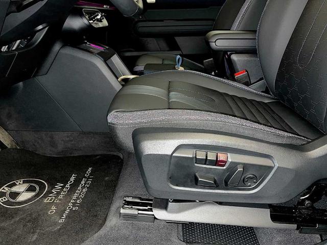 Photo of 2025 Midnight Black MINI Countryman