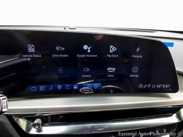 Photo of 2025 Crystal White Cadillac LYRIQ