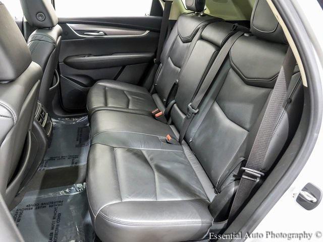 Photo of 2019 Radiant Silver Metallic Cadillac XT5