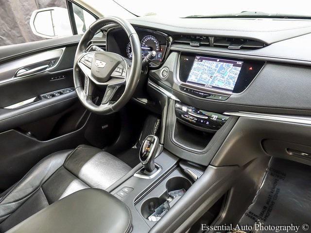 Photo of 2019 Radiant Silver Metallic Cadillac XT5