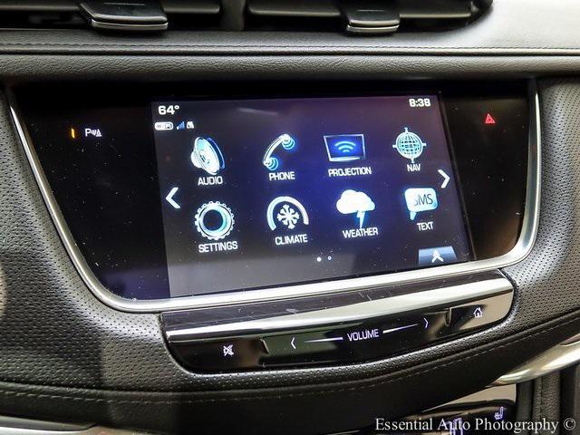 Photo of 2019 Radiant Silver Metallic Cadillac XT5