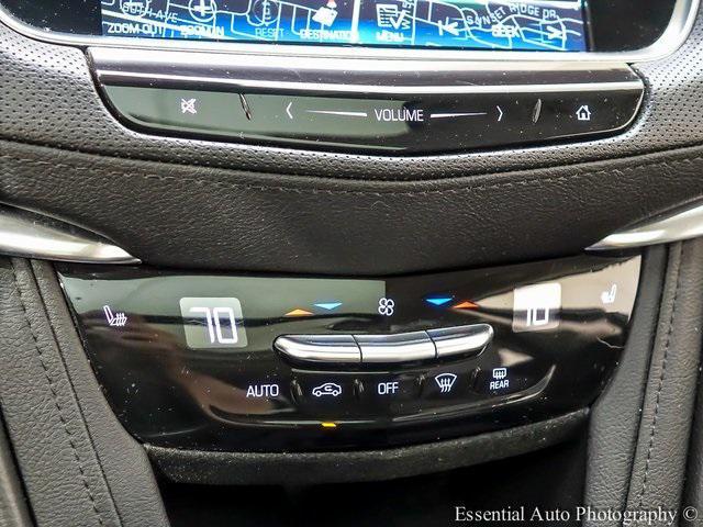 Photo of 2019 Radiant Silver Metallic Cadillac XT5