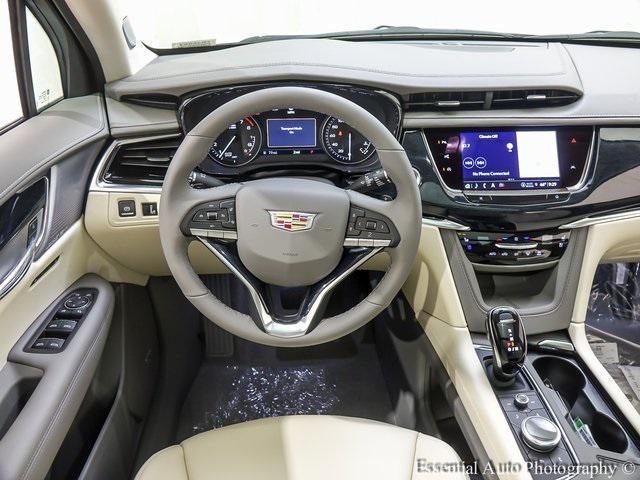 Photo of 2025 Crystal White Cadillac XT6
