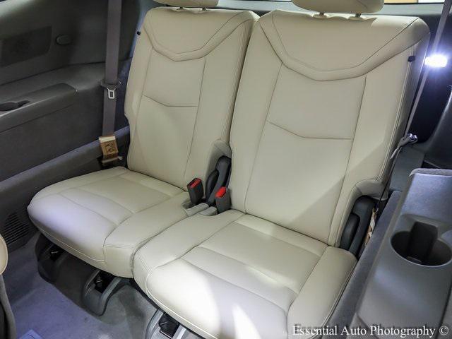 Photo of 2025 Crystal White Cadillac XT6