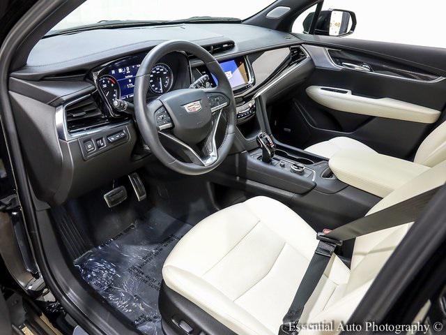 Photo of 2024 Stellar Black Metallic Cadillac XT6