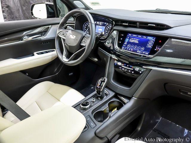 Photo of 2024 Stellar Black Metallic Cadillac XT6
