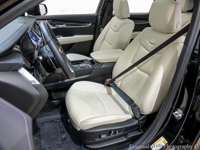 Photo of 2024 Stellar Black Metallic Cadillac XT6