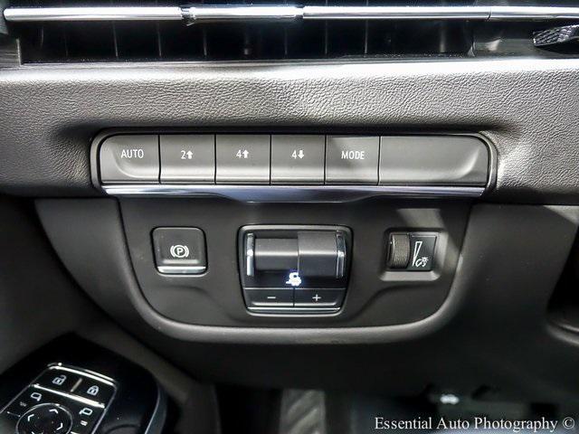 Photo of 2025 Crystal White Tricoat Cadillac Escalade