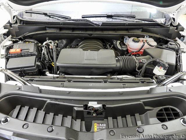 Photo of 2025 Crystal White Tricoat Cadillac Escalade
