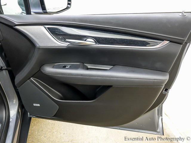 Photo of 2022 Satin Steel Metallic Cadillac XT5