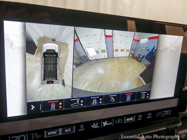 Photo of 2025 Meteorite GMC HUMMER EV SUV