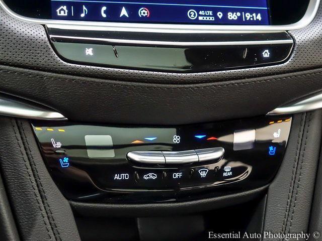 Photo of 2025 Silver Metallic Cadillac XT5