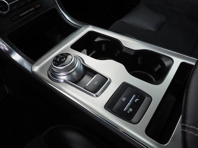 Photo of 2022 Carbonized Gray Metallic Ford Edge
