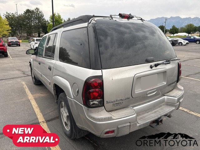 Photo of 2004 Silverstone Metallic Chevrolet TrailBlazer EXT
