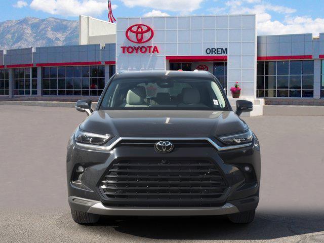 Photo of 2026 Midnight Black Metallic Toyota Grand Highlander