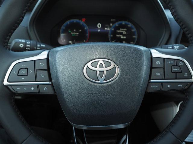 Photo of 2026 Midnight Black Metallic Toyota Grand Highlander