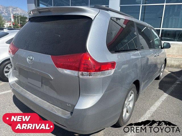 Photo of 2012 Silver Sky Metallic Toyota Sienna
