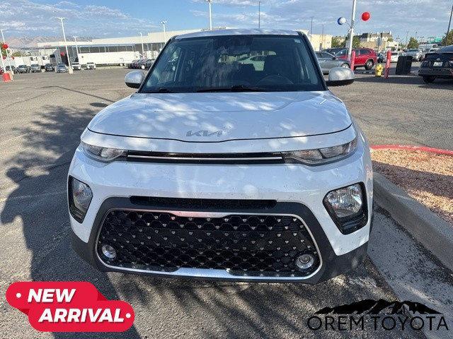 Photo of 2022 Snow White Pearl Kia Soul
