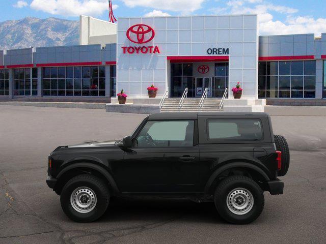 Photo of 2022 Shadow Black Ford Bronco