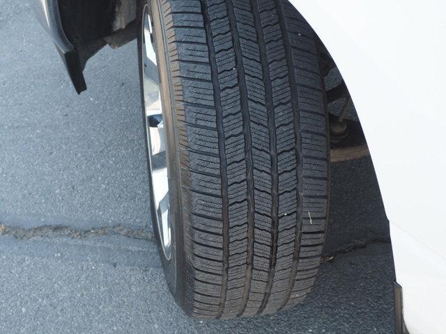 Photo of 2021 Bright White Clearcoat RAM 1500