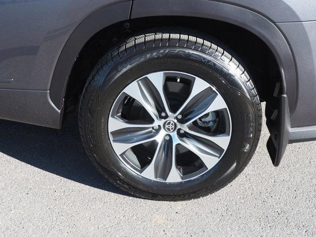 Photo of 2021 Magnetic Gray Metallic Toyota Highlander