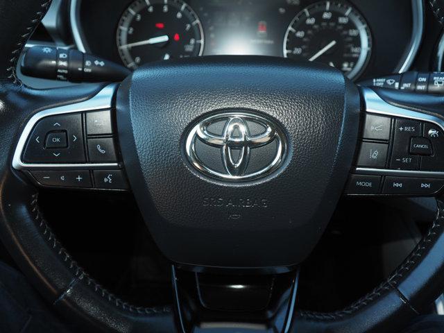 Photo of 2021 Magnetic Gray Metallic Toyota Highlander
