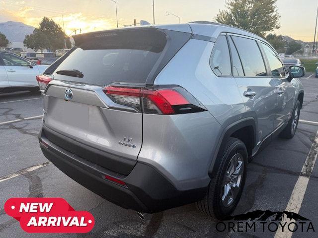 Photo of 2023 Ice Cap Toyota RAV4 Hybrid