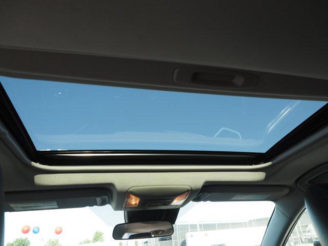 Photo of 2021 Blizzard Pearl Toyota RAV4