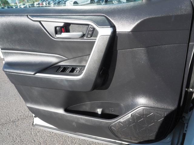 Photo of 2021 Blizzard Pearl Toyota RAV4