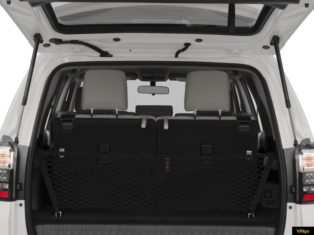 Photo of 2018 Super White Toyota 4Runner