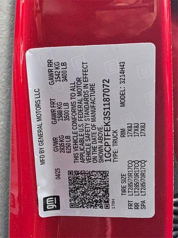 Photo of 2025 Radiant Red Tintcoat Chevrolet Colorado
