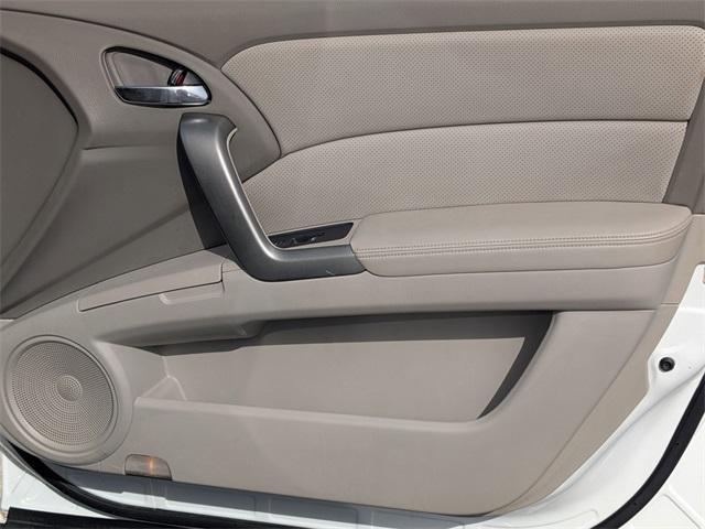 Photo of 2011 White Diamond Pearl Acura RDX