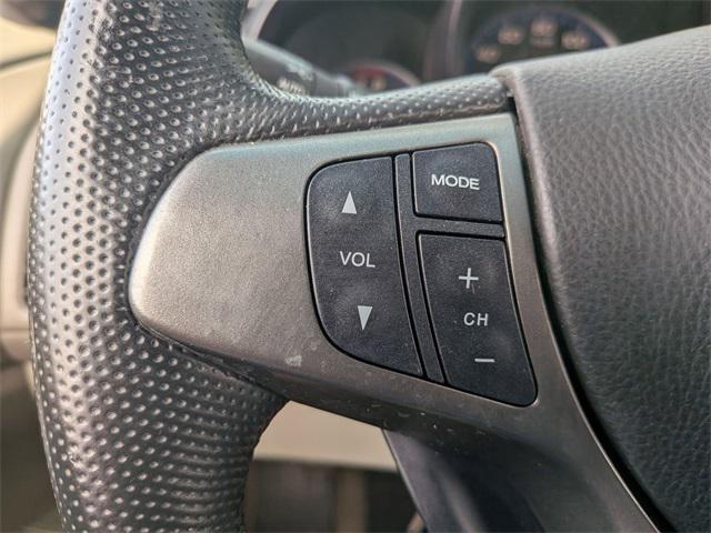 Photo of 2011 White Diamond Pearl Acura RDX