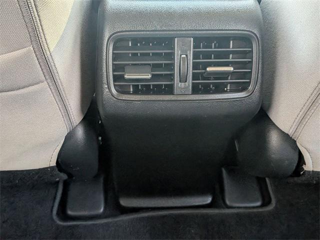 Photo of 2015 Gray Honda CR-V