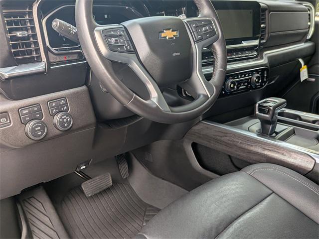 Photo of 2023 Black Chevrolet Silverado 1500